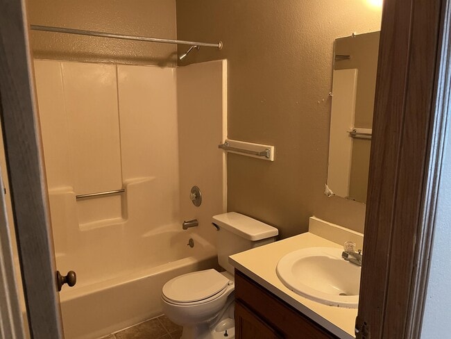 480 Stratford Way Unit 3