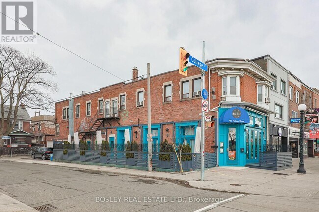Photo - 413 Crawford St