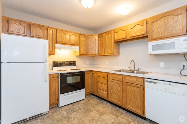 Emerald Creek Apartments