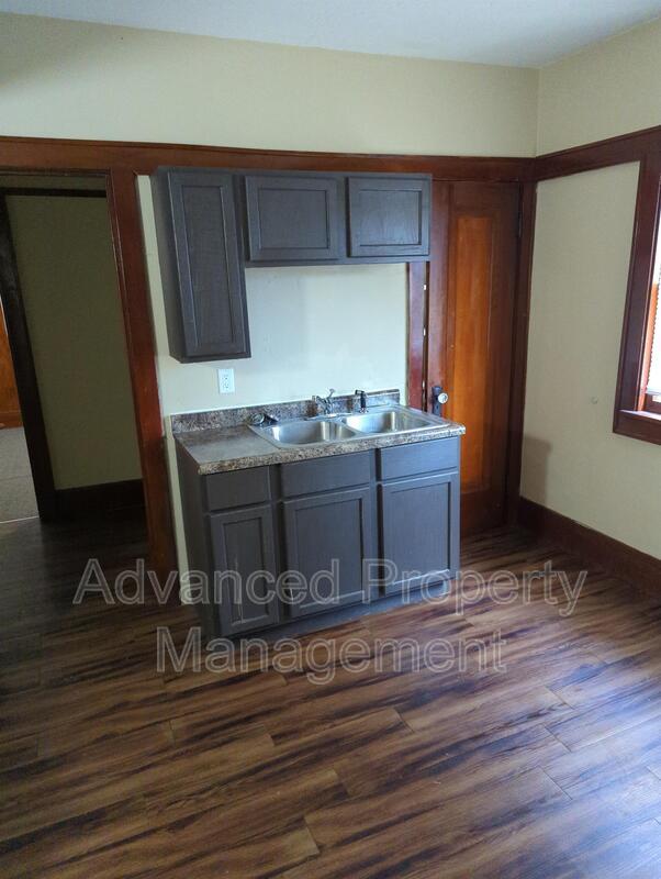 Photo - 3851 N 24th Pl