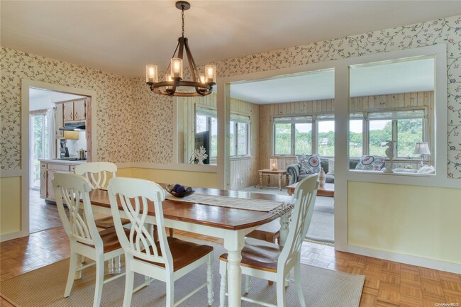 Photo - 1175 Waterview Dr House