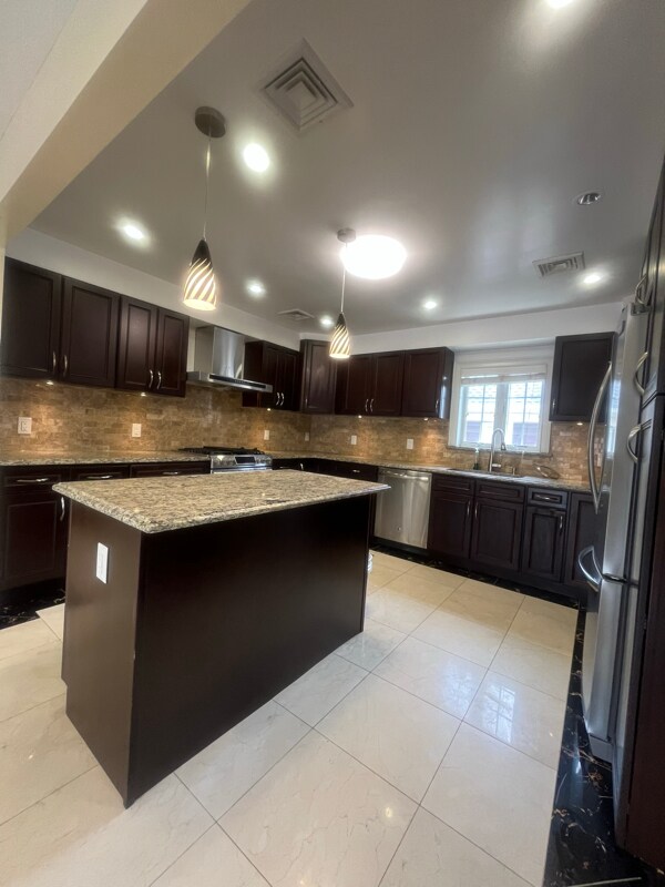 Building Photo - 36-12 215th Pl Rental