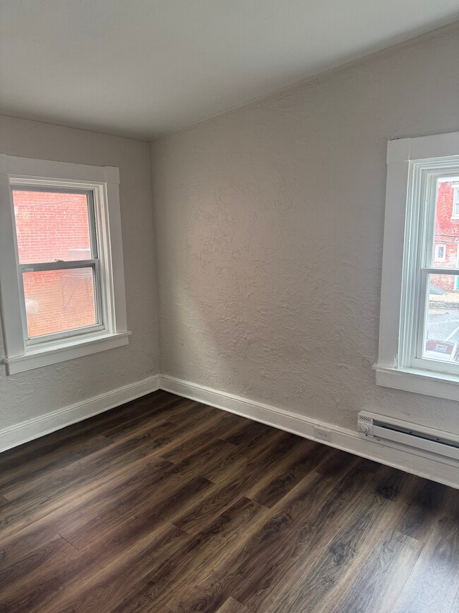 506 N Queen St Unit 2