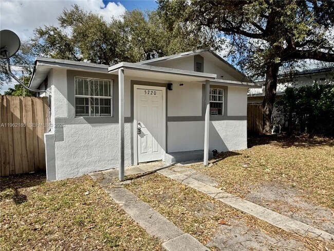 Photo - 5720 NW 23rd Ave