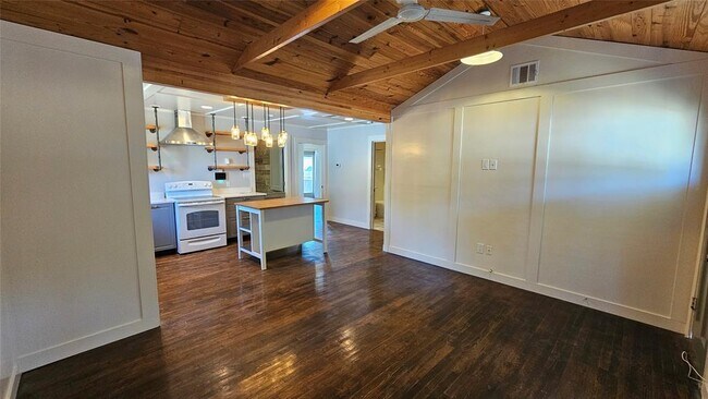 Photo - 1614 N Lynn St