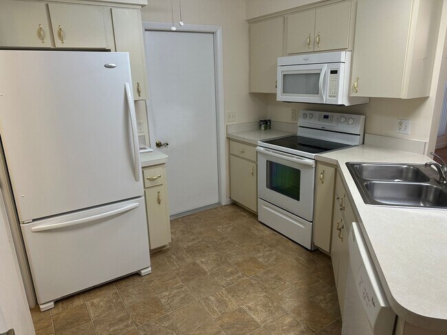 Photo - Experience Maintenance-Free 55+ Living at The Cove at Tavares Village!