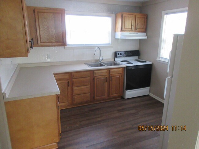 Photo - 2501 Oakridge Rd