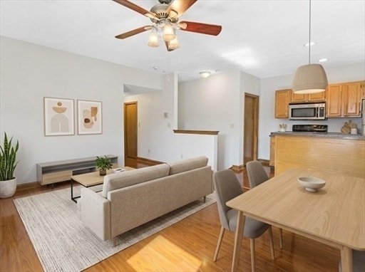 Building Photo - 14 Arlington St Unit 3T