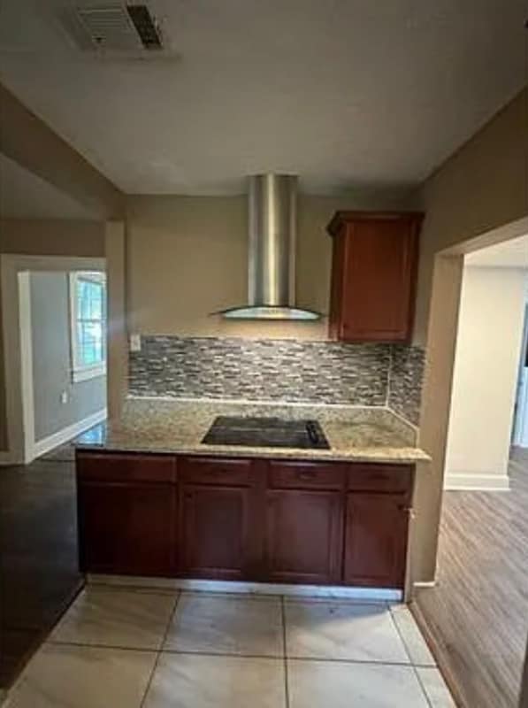 Photo - 2219 Locust St