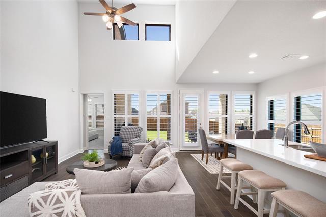 Photo - 9600 Acorn Ln