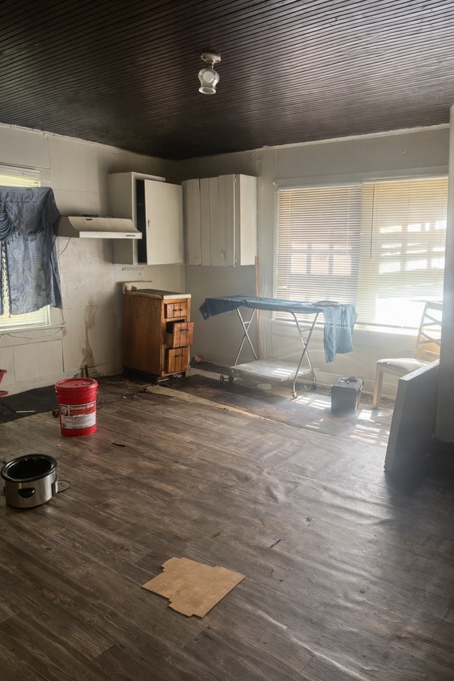 Photo - 4735 W Main St