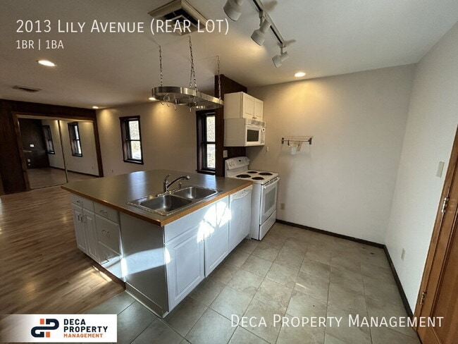 Photo - 2013 Lily Ave