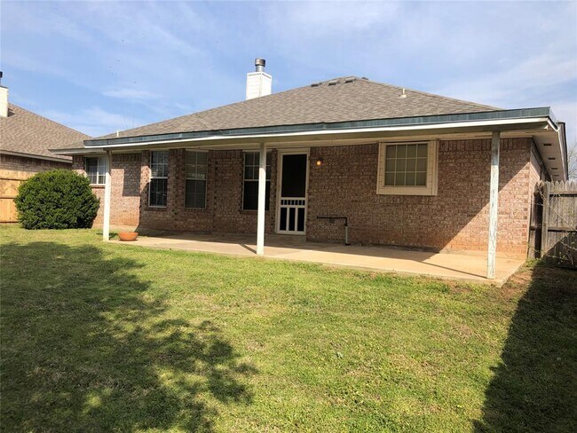 Photo - 2045 Rising Hill Dr