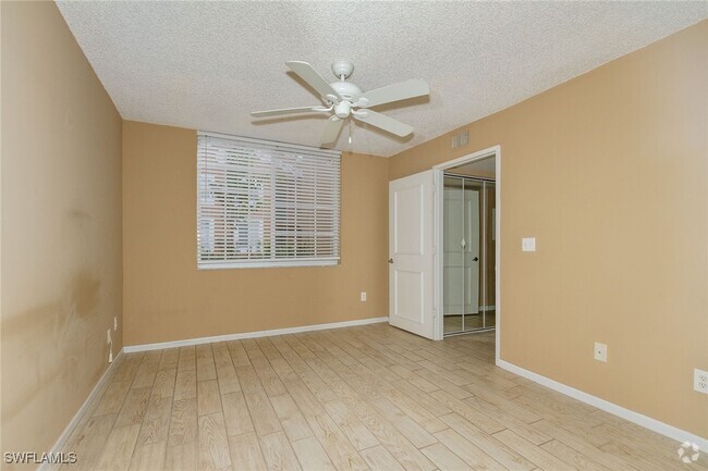 Building Photo - 1195 Wildwood Lakes Blvd Unit 6-108 Rental