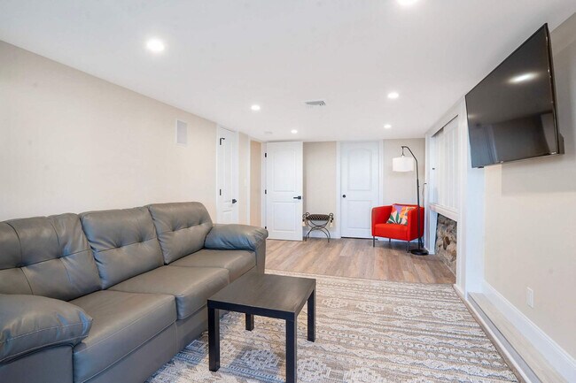 54 Cliff Rd Unit SI FL1-ID1510785P
