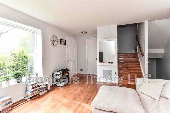 Photo - 2908 Everleigh Way