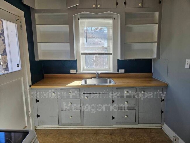 Photo - 1004 Rhode Island St