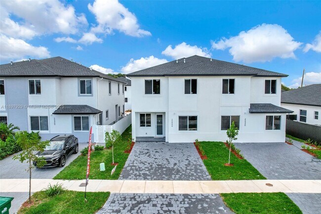 Photo - 22555 SW 125th Ave