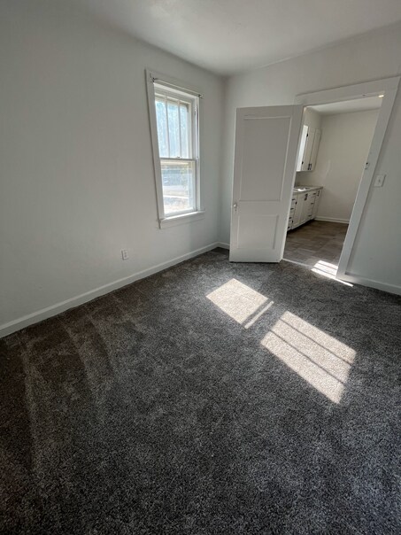 Photo - 447 W 2nd St