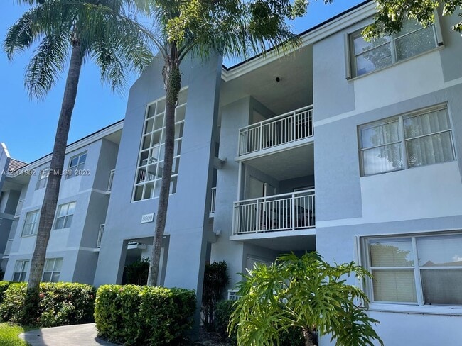 Photo - 8600 SW 212th St Unit 108