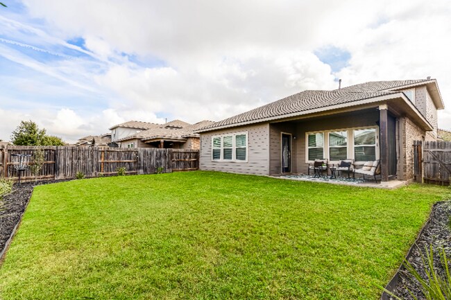 Photo - 7919 Deepwell Dr