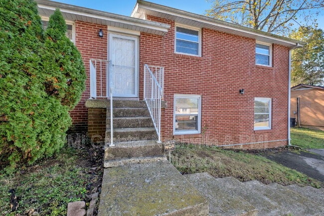 Photo - 385 Bonnavale Dr