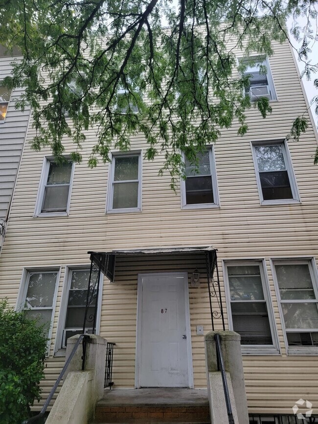 Building Photo - 87 Wales Ave Unit 2 Rental