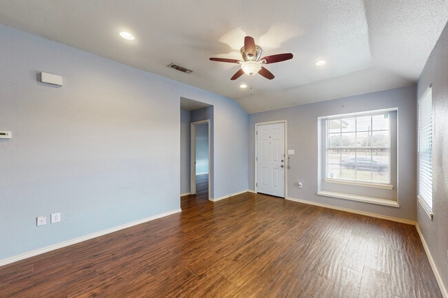 Photo - 3109 Inglewood St