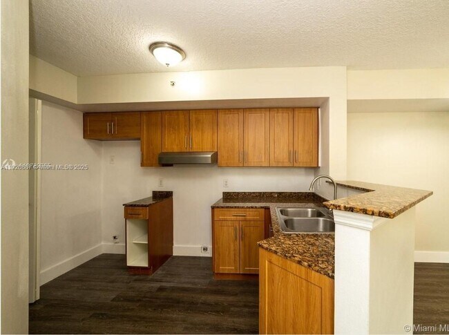 Photo - 17622 NW 25th Ave Unit 101