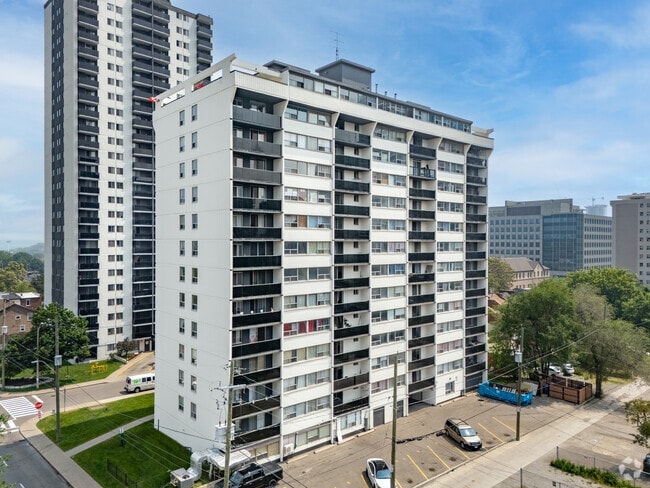 Building Photo - 155 Market Street