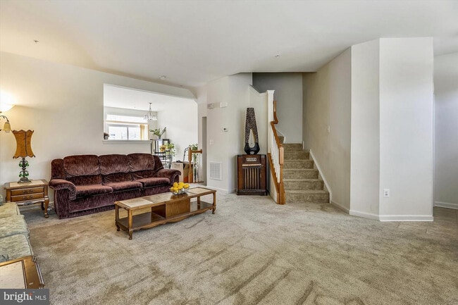 Photo - 612 Chance Place