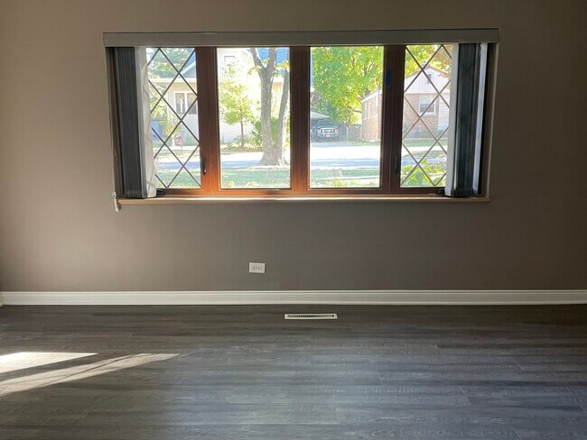 Photo - 148 E Quincy St Unit 2