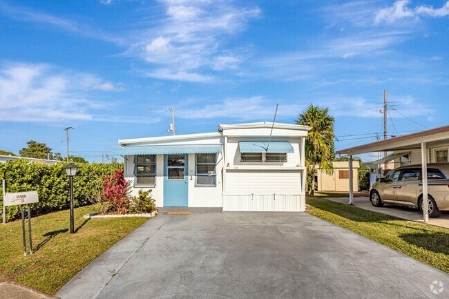 Building Photo - 14456 Glenview Dr Rental