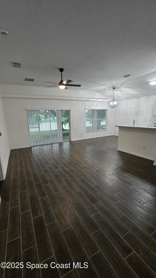 Photo - 1152 Bainbury Ln