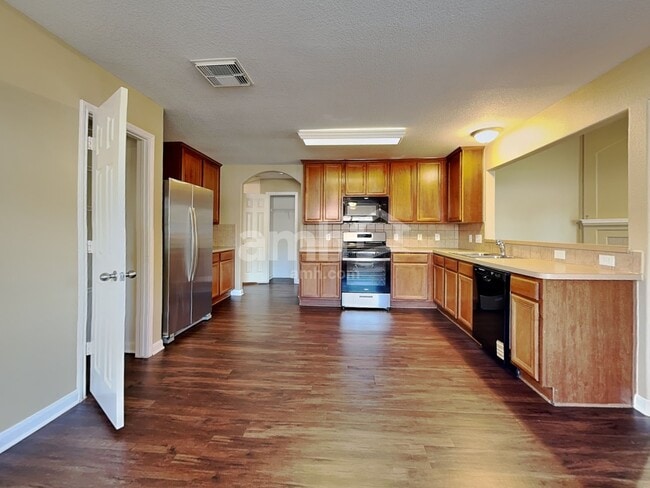 Photo - 22927 Lily Creek Dr