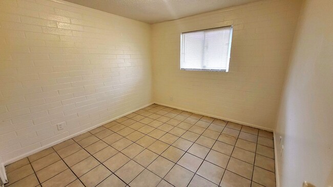 Photo - 913 E Spence Ave Unit #4