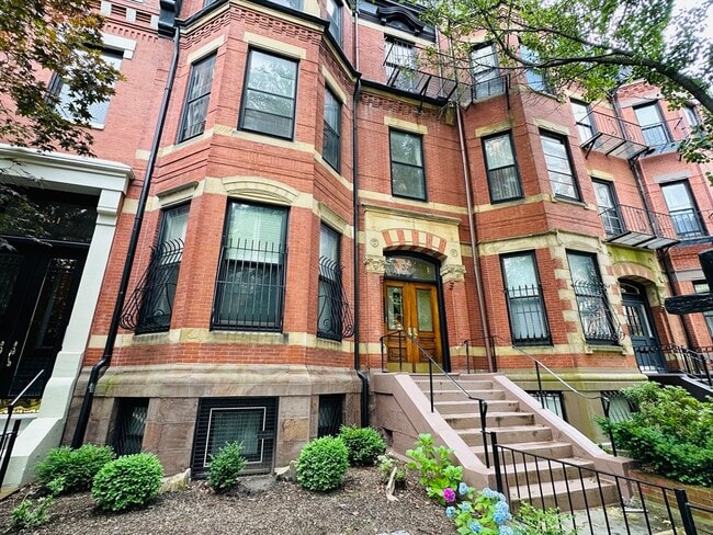Photo - 333 Beacon St Condo Unit 3