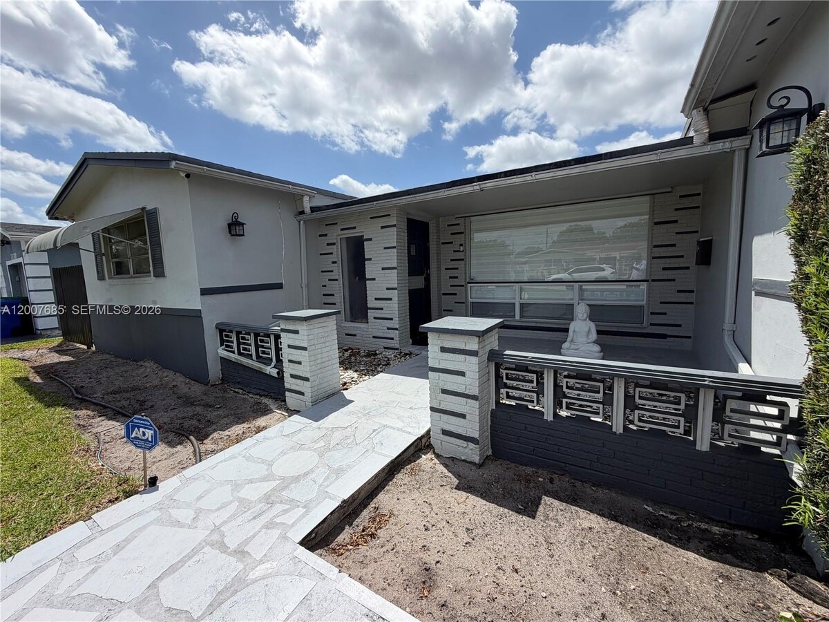 Photo - 7140 Grandview Blvd