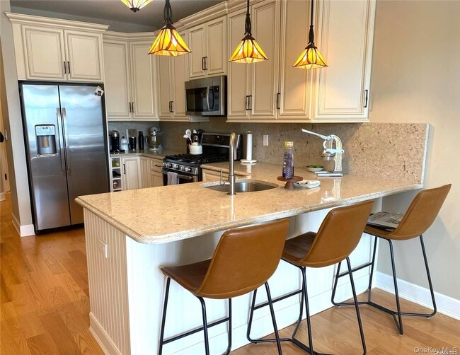 Photo - 10 Wall St Unit 3B