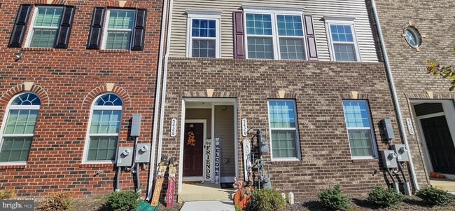 Photo - 5426 Greenpoint Ln
