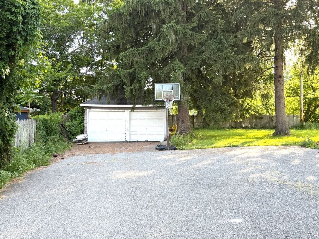 Photo - 28 Diller Ave