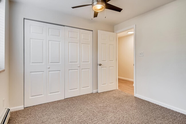 Photo - 2330 S University Blvd