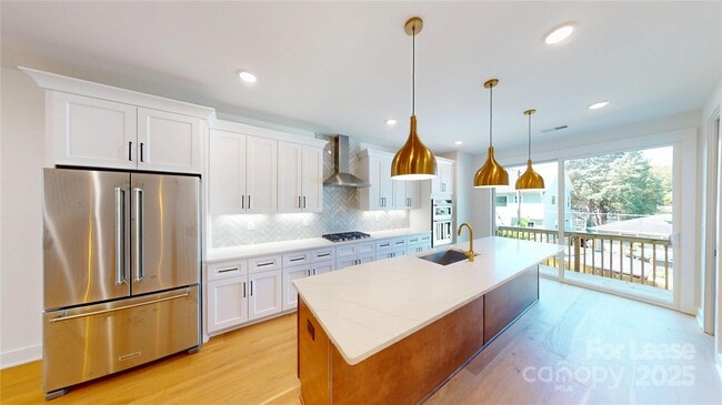 Photo - 156 Mattoon St