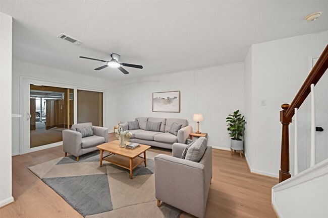 Building Photo - 9654 Westview Dr Unit 9