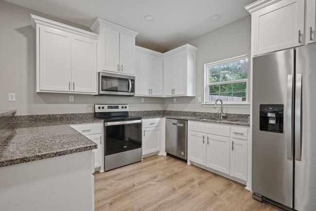 Photo - 2 Bed / 1 Bath Duplex for Rent – $1,350/Month