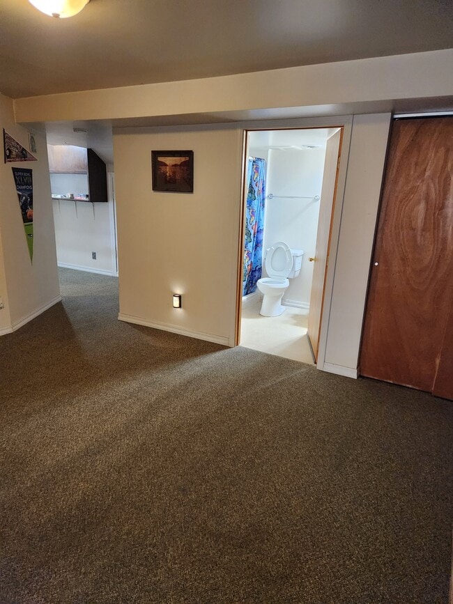 Photo - 206 E Division St