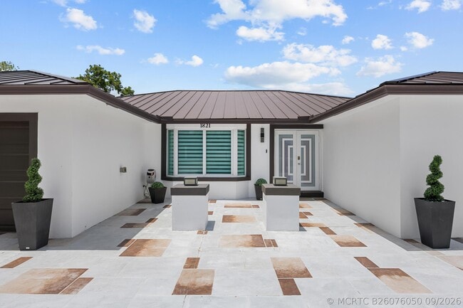 Photo - 1821 Carissa Rd
