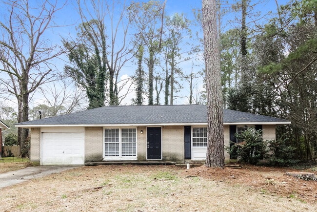 Building Photo - 479 Clara Dr