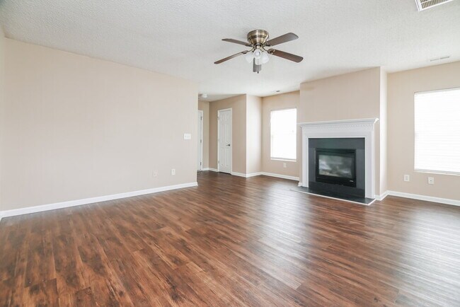 Photo - 352 Averasboro Dr