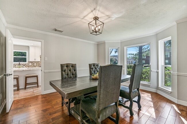 Photo - 513 Meadow Bend Dr